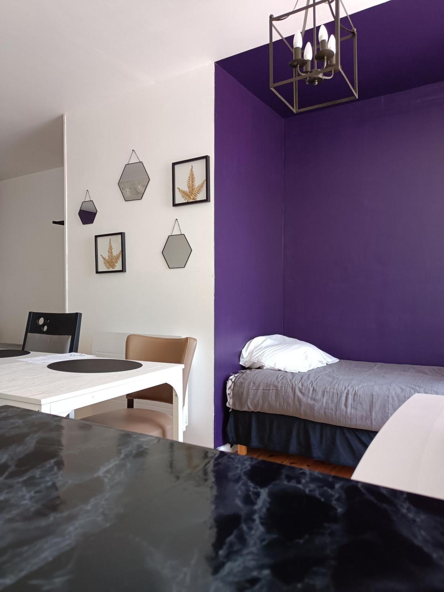 Hotel Les 2 Tours Chenay  Exterior foto
